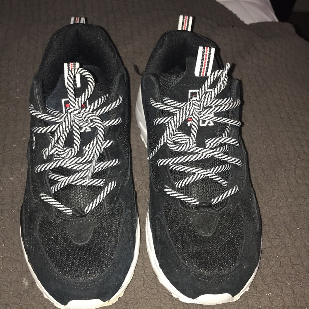 Fila - Picture 2 of 3